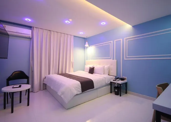 Gray Motel