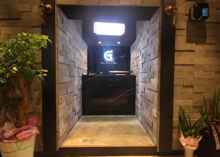 Gray 2* Busan