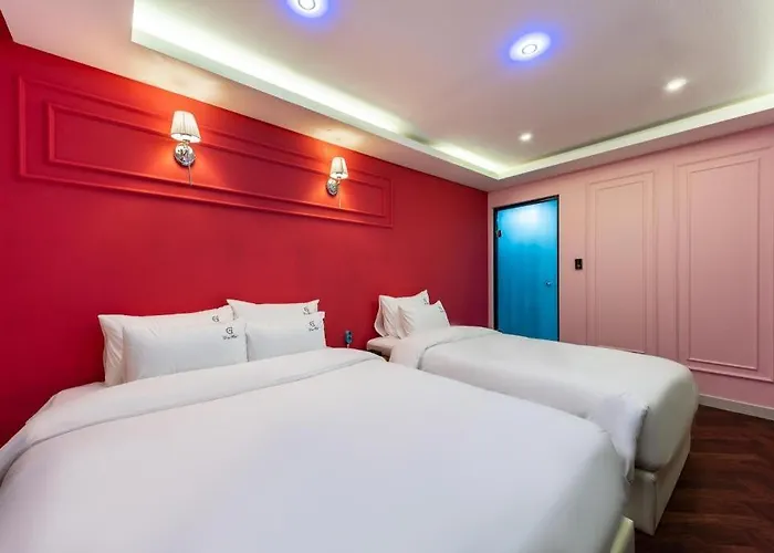Motel Gray 2*